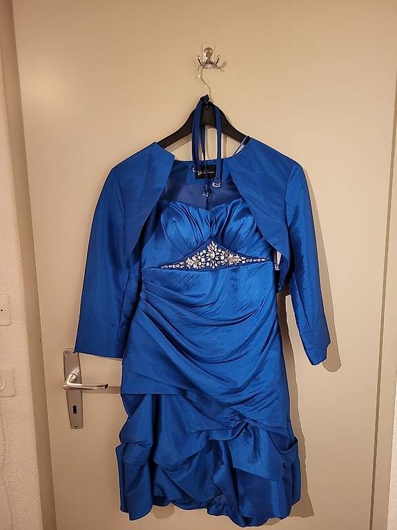Vestiti: Cocktailkleid Gr 34 – Usato da Frutigen venduto da rah_xt5n 1