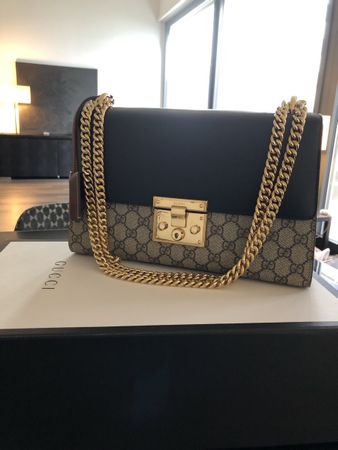 Neuwertig Guccii Klassiker Padlock mittleres Modell
