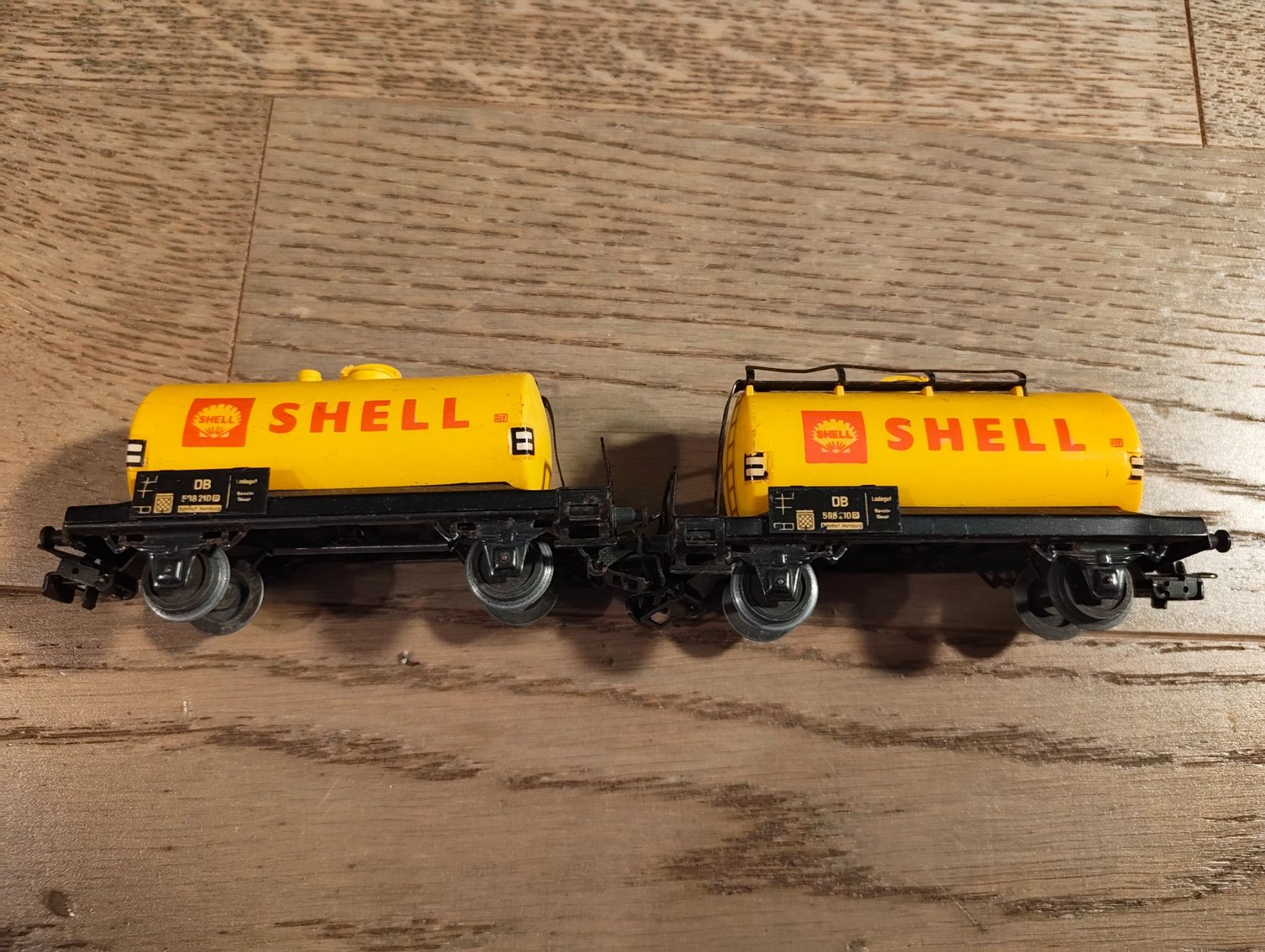 Märklin Modellini di ferrovie: Märklin Shell Güterwagen Set – Usato da Lonay venduto da que_6phm 2