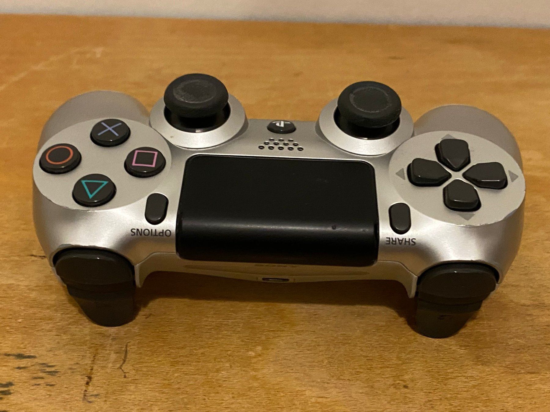 Sony Manettes: Sony Wireless Kontroller Model CUH-ZCT2U – D'occasion à Liestal par Nizli 1