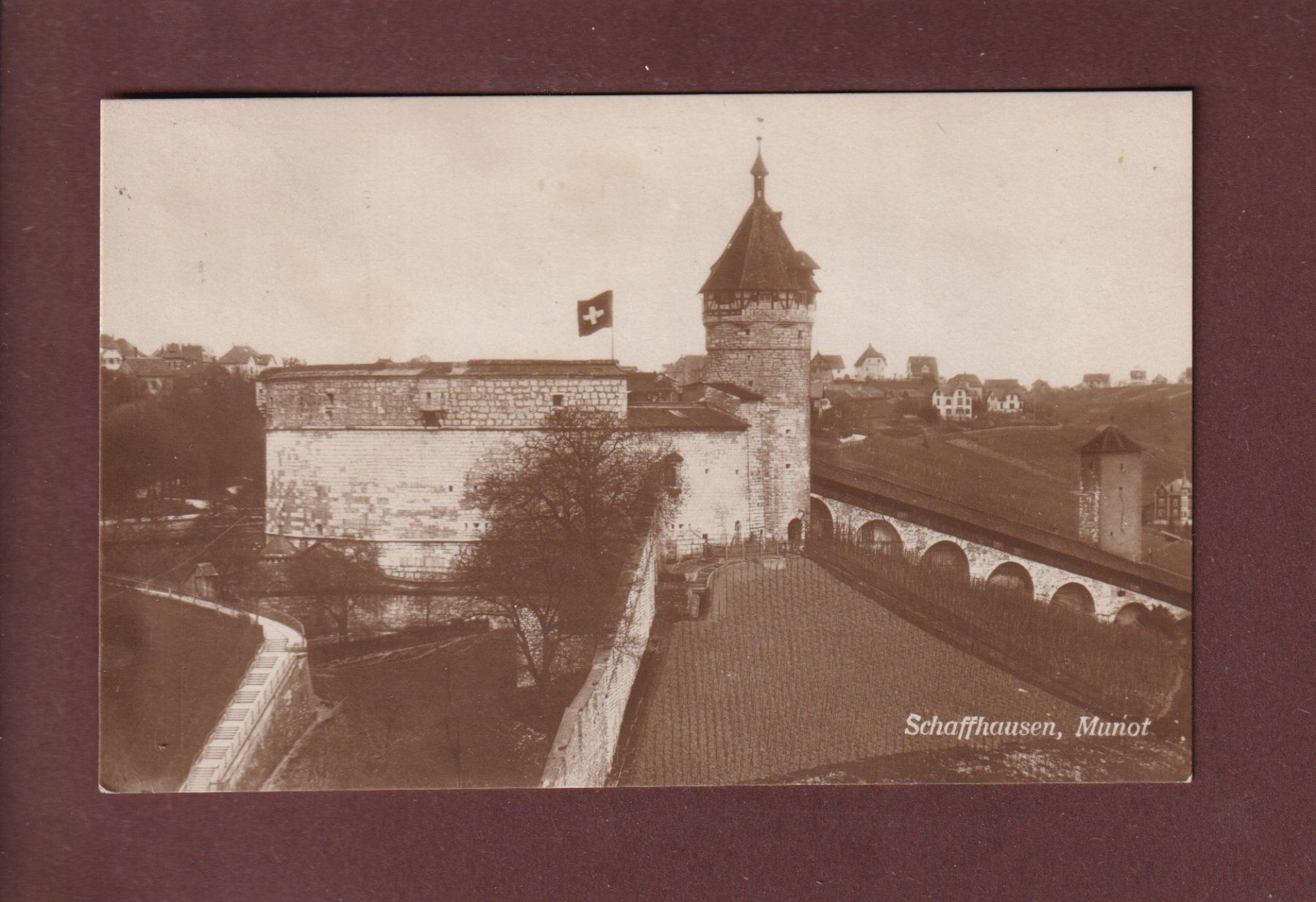 Cartoline postali: SCHAFFHAUSEN - Munot - 1923 – Usato da Pully venduto da nicecards