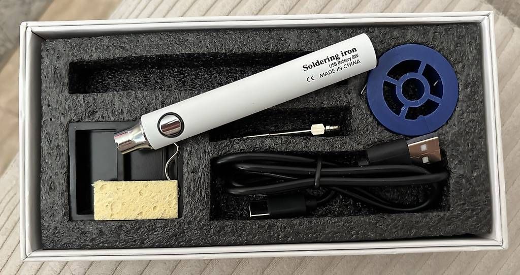 Tutti gli attrezzi: Fer à souder USB rechargeable 8W  kit complet – Nuovo e nell'imballaggio originale da Brent venduto da BenPerret 2