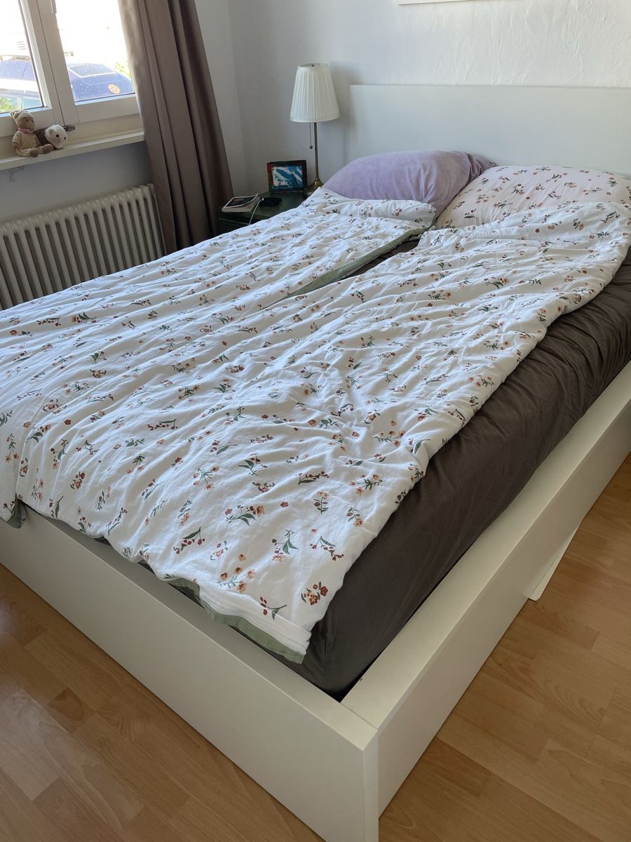 Letti: Malm Ikea Bett, 140x200 – Usato da Stein AG venduto da t050525