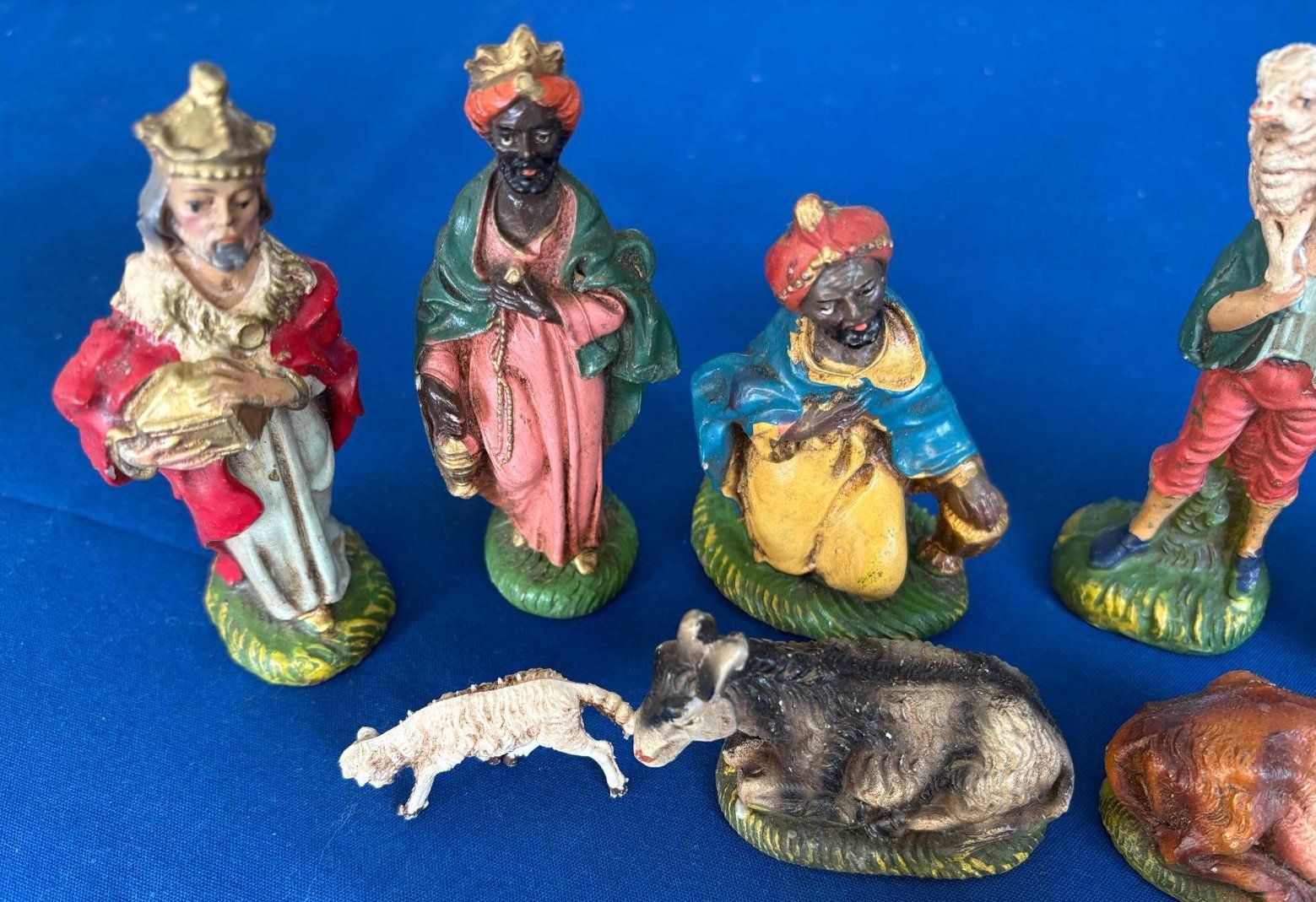 Figuren: ANTIKE KRIPPENFIGUREN – Gebraucht aus Ostermundigen von Wyatt-Earp 3