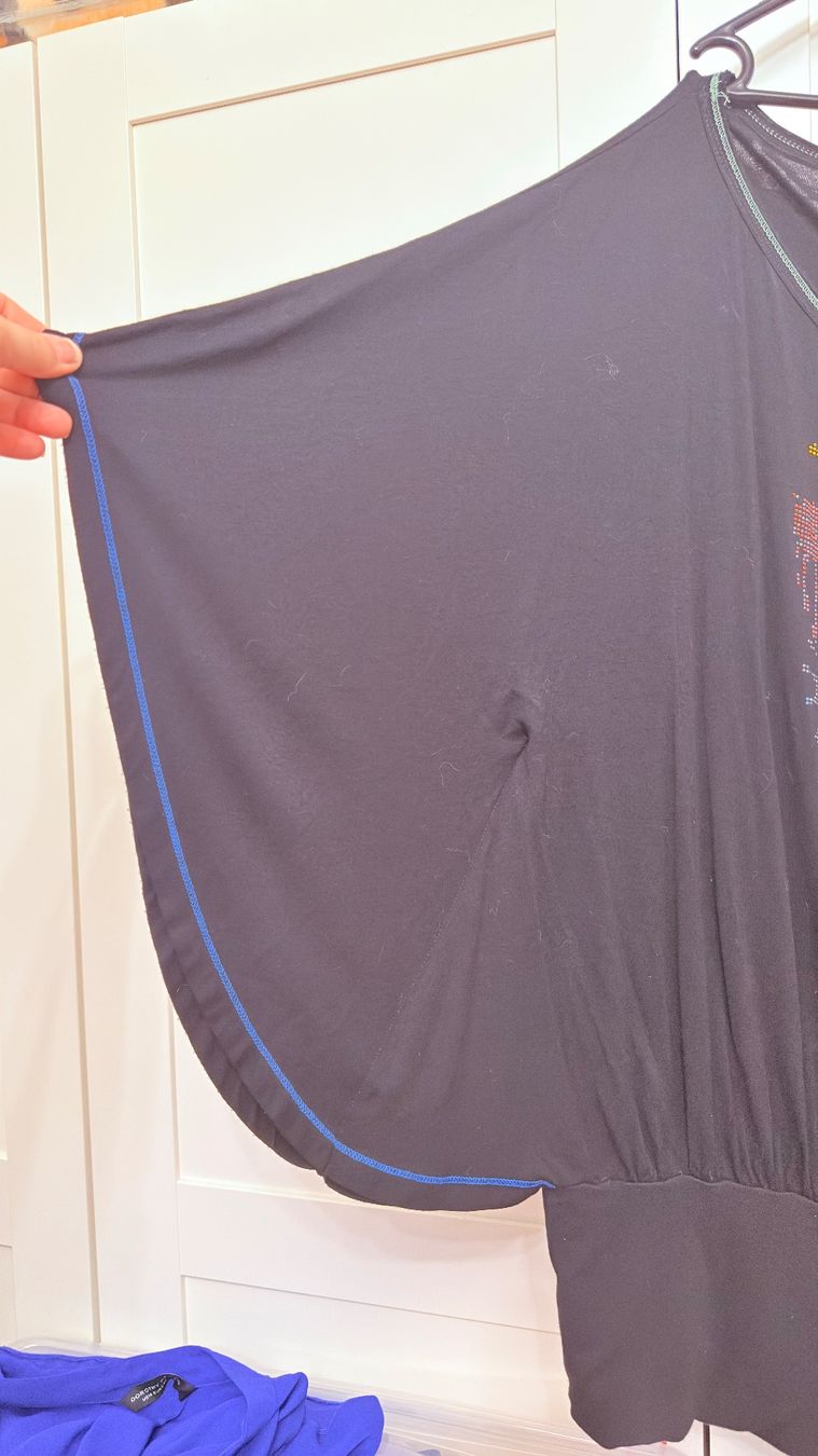 Tuniche: • Tunika / Bluse mit Glitzersteinchen • – Usato da Basel venduto da mendoza13 2