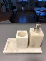 Marmor Bad-Set H&M Home: Tablett, Seifenspender, Becher