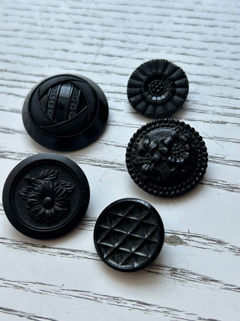 Boutons: Antike schwarze Glasknöpfe – Neuf (Voir description) à Pfeffingen par Alusru70