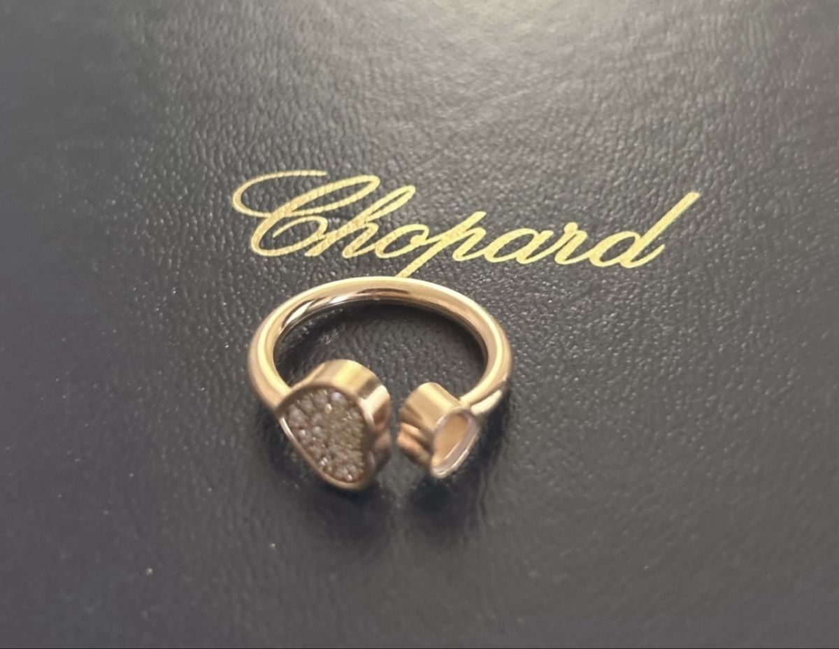 Chopard Anelli: Chopard Happy Hearts Diamonds ring – Usato da Uznach venduto da ger_7gvr