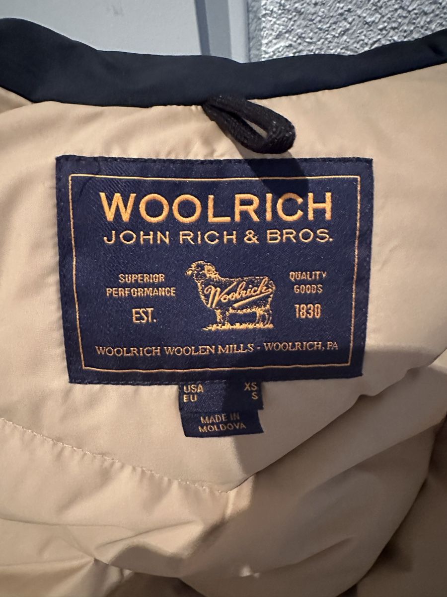 Woolrich Cappotti: Woolrich Parka Blau – Usato da Pfäffikon SZ venduto da Maesech 3