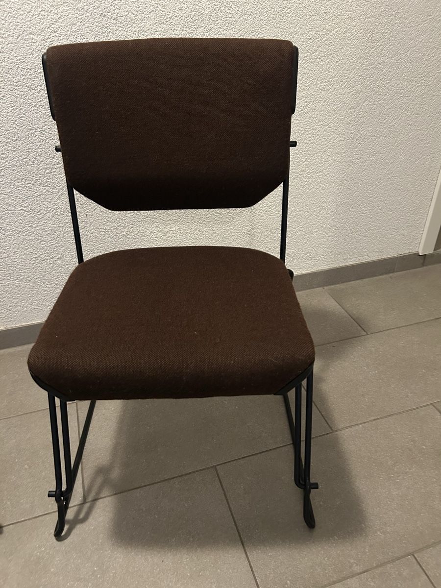 Sedie: Lot de 2 chaises Giroflex, design élégant et confort! – Usato da Thierrens venduto da Bigla 1
