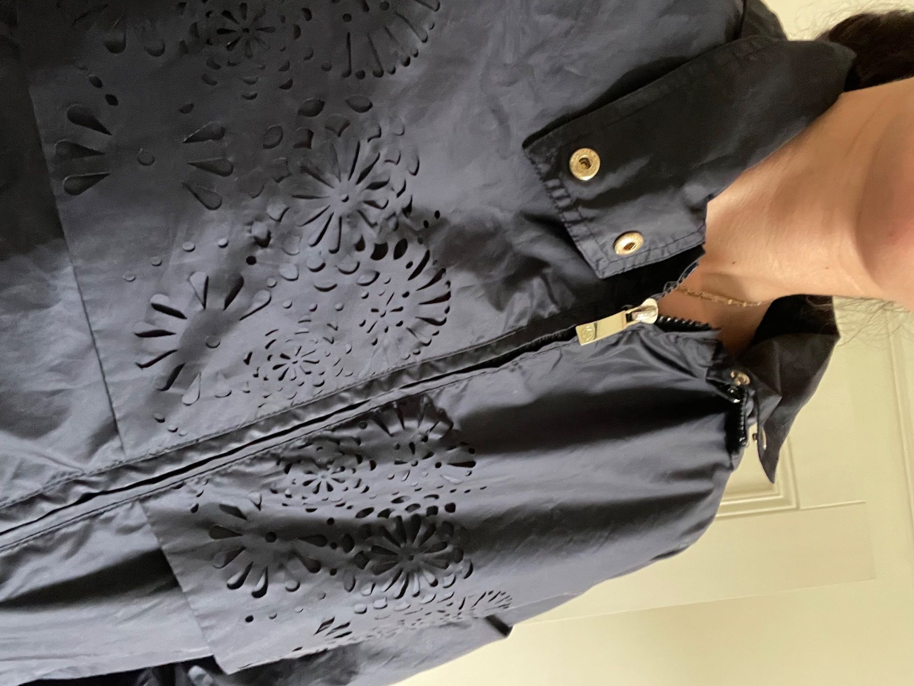 Armani Giacche: Armani Jeans rain jacket size 6US – Usato da Yverdon-les-Bains venduto da pen_bbz8 9