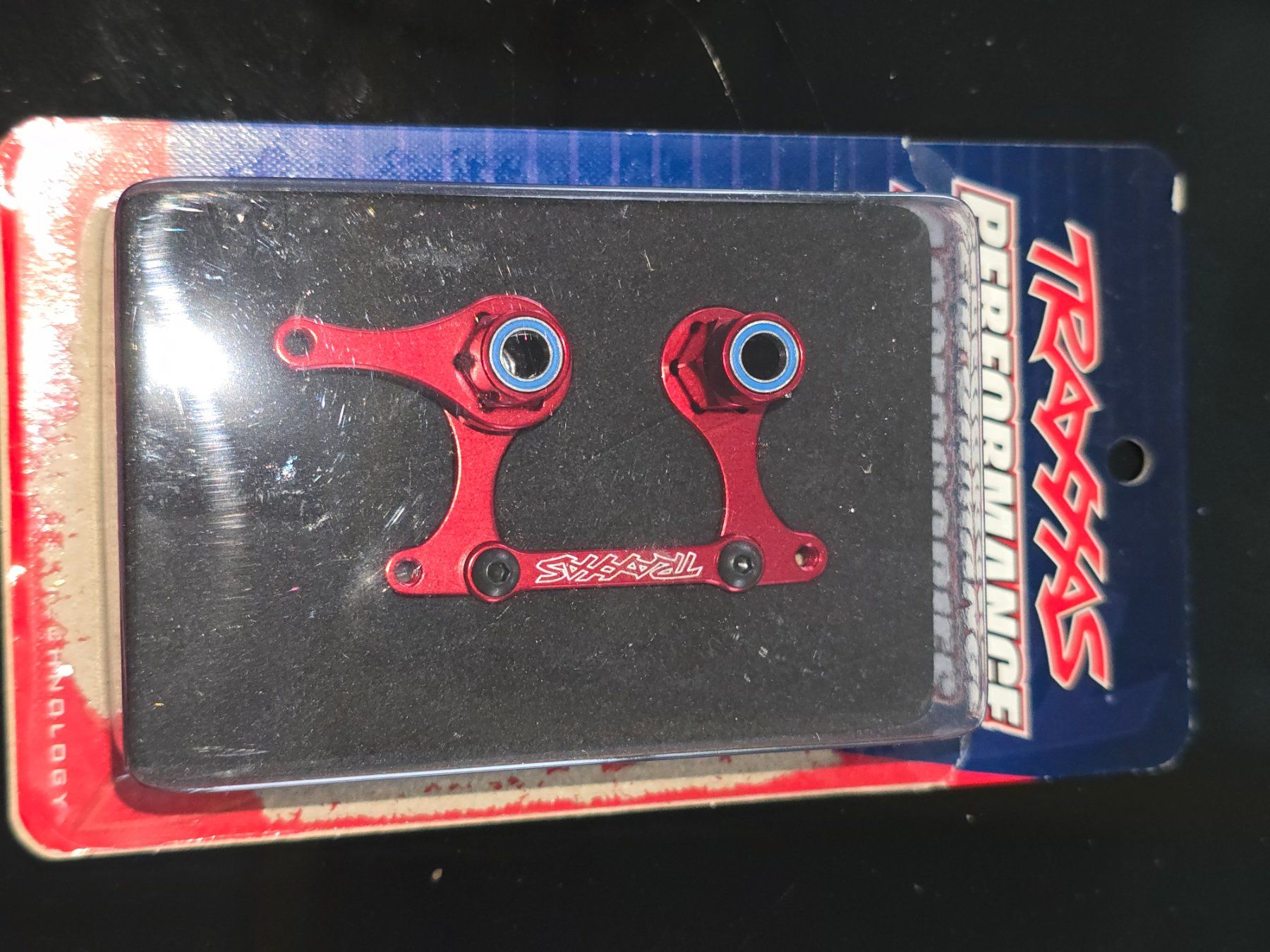 Traxxas RC Kits de montage: Traxxas Lenkhebel Alu – D'occasion à Busswil BE par Mirkel