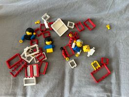 Vintage LEGO Figuren und Fenster-Elemente