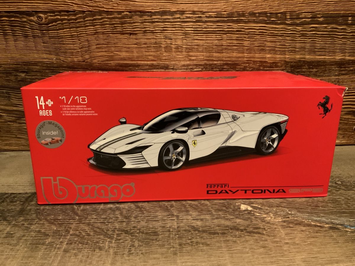 Bburago Modellini d'auto: Ferrari Daytona SP3 1:18 Bburago – Nuovo e nell'imballaggio originale da Verbier venduto da sar_rwt6
