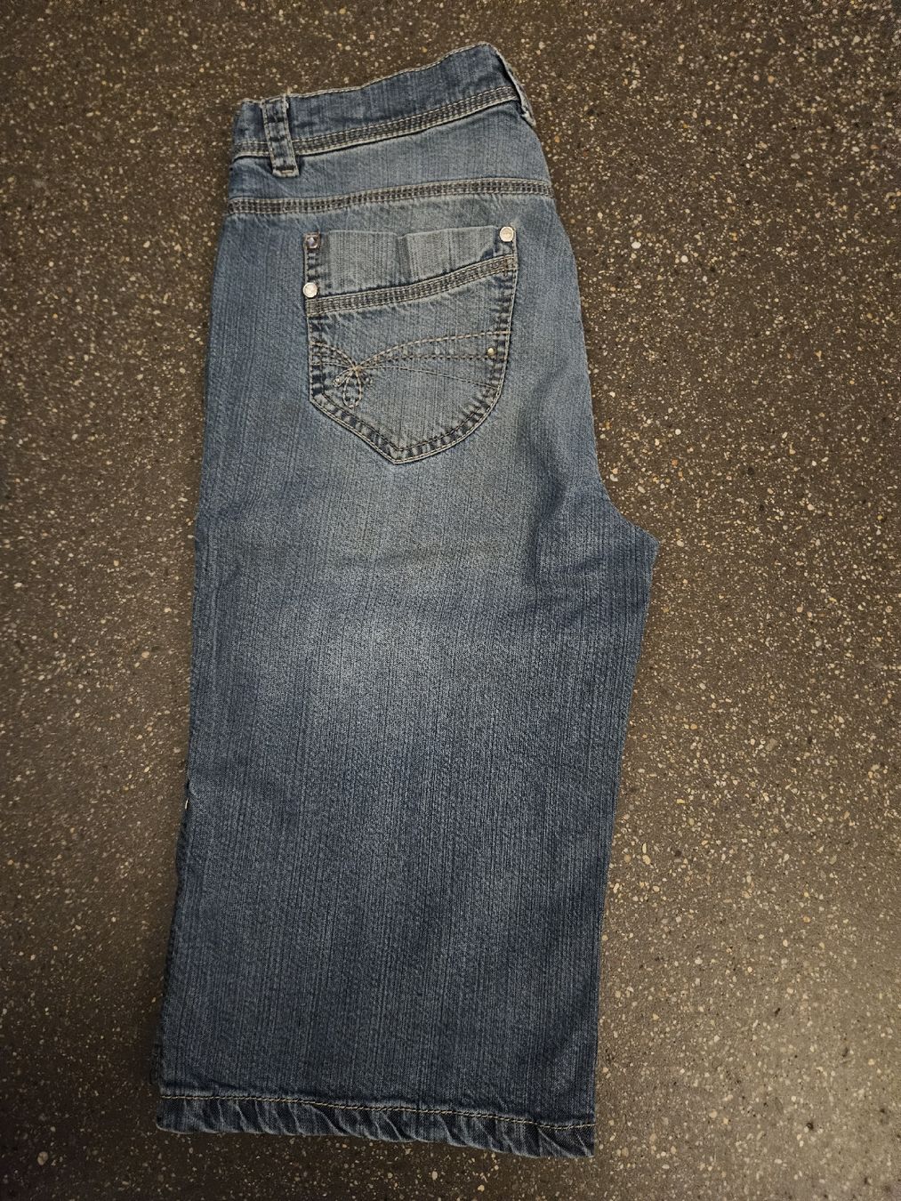 Jeans: Damen Bermuda Jeans apriori Grösse 38  – Nuovo (secondo la descrizione) da Anwil venduto da tamoos 1