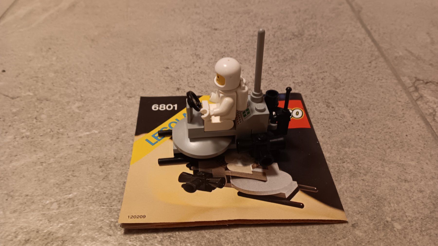 Lego Giocattoli: LEGO SPACE 1981 - Space scooter - 6801 – Usato da COLLOMBEY venduto da Lego80s