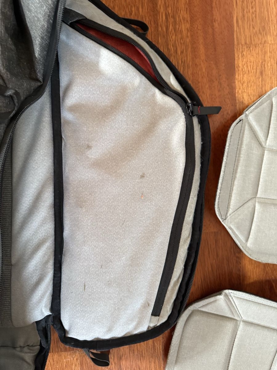 Peak Design Sacs à dos: Peak Design Rucksack mit defektem Reissverschluss – Défectueux à Effretikon par Phihaas 2