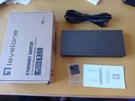 8-Port Fast Ethernet Switch (new)
