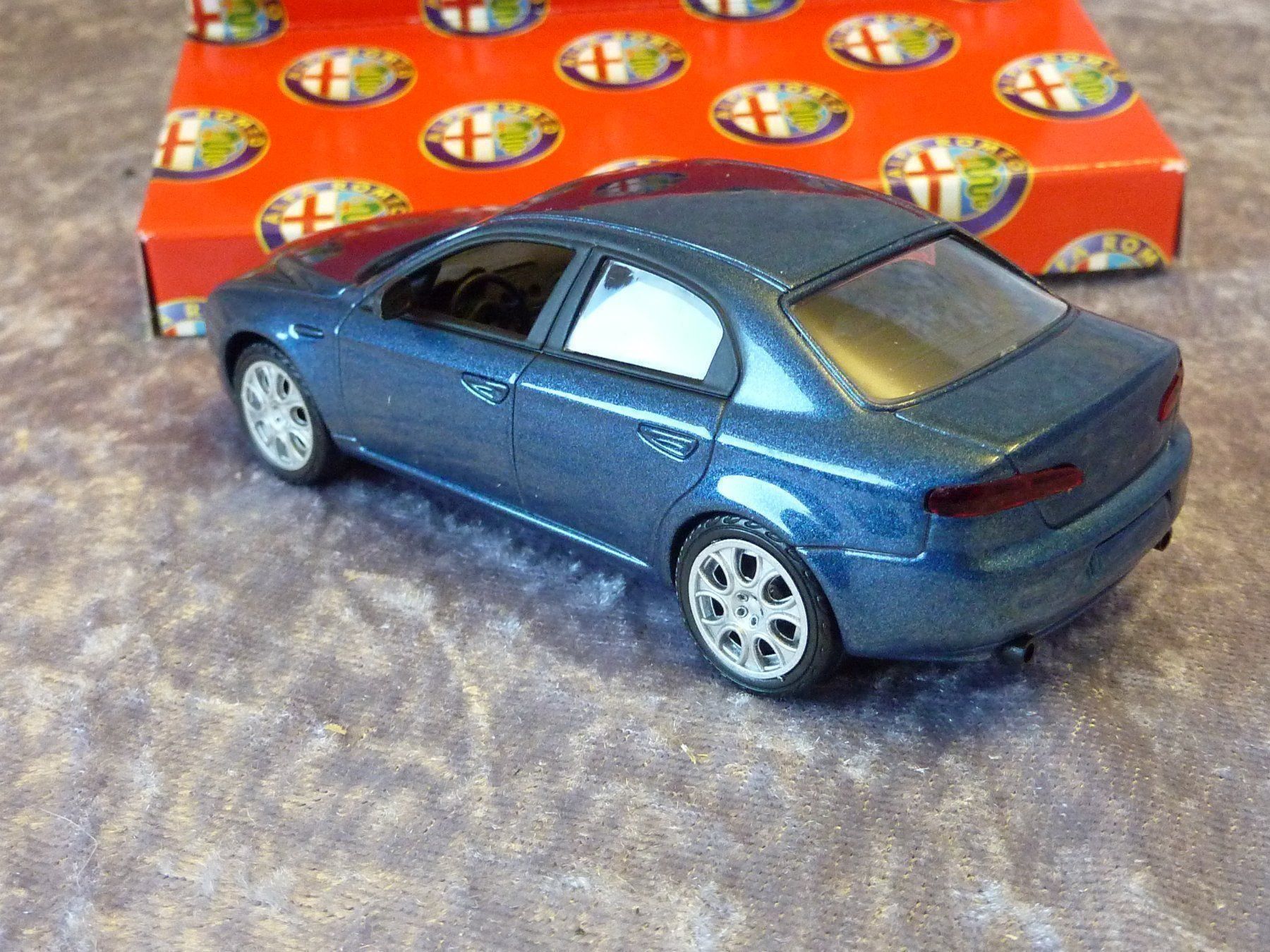 Norev Modellautos: Alfa Romeo 159  1:43 – Neu und originalverpackt aus Dürrenäsch von modellautos4you 3