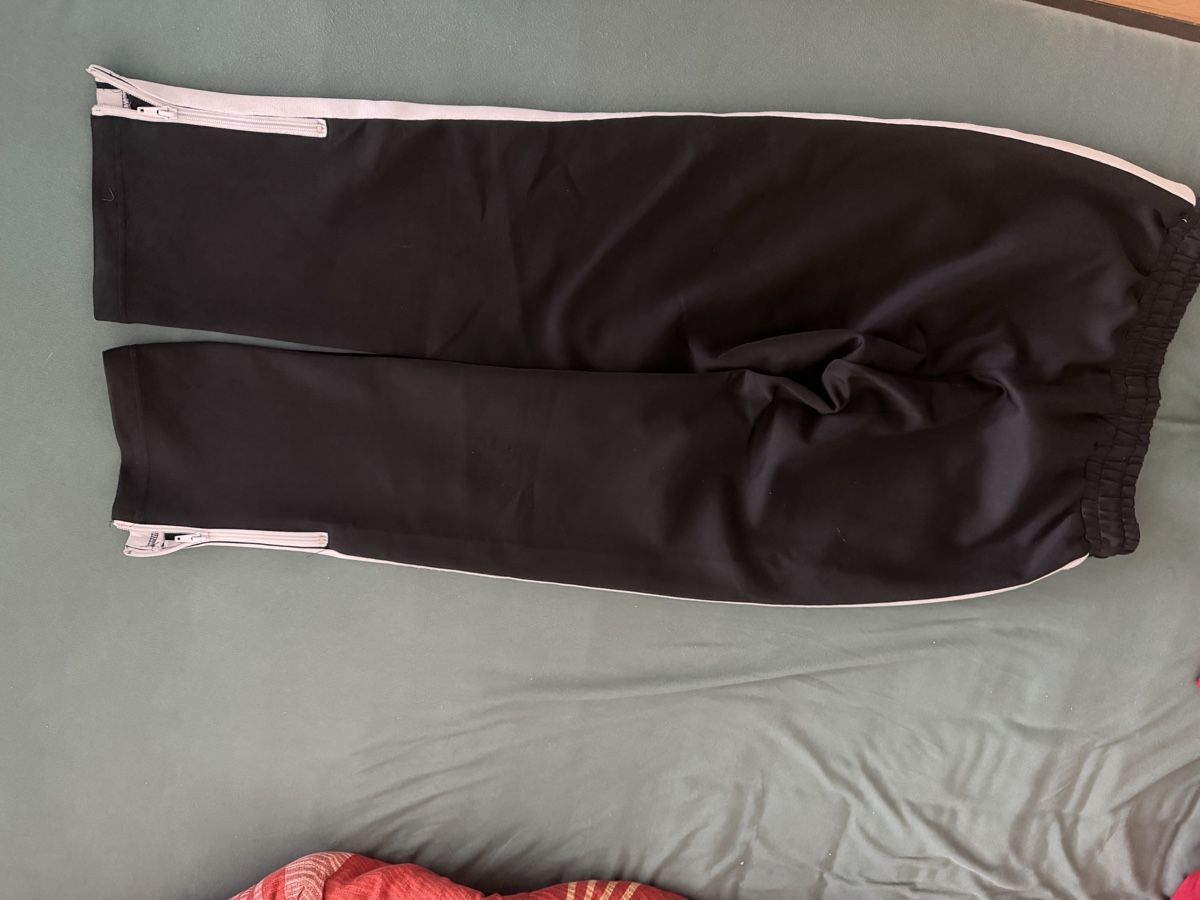 Palm Angels Hosen: Jogging Palm Angels noir taille M – Gebraucht aus La Chaux-de-Fonds von Fatal_Cas67 2