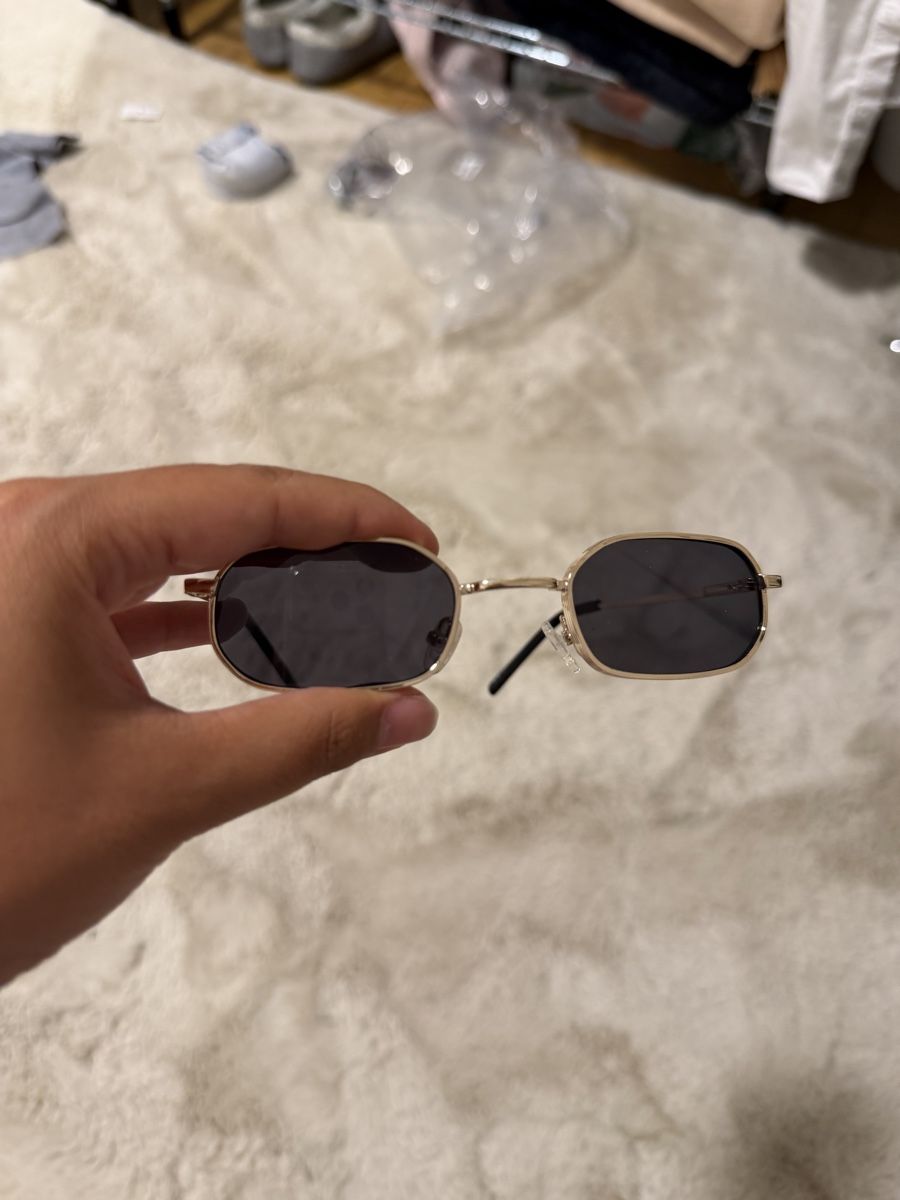 Lunettes & Verres: Sonnenbrille – Neuf (Voir description) à Basel par sid_dem