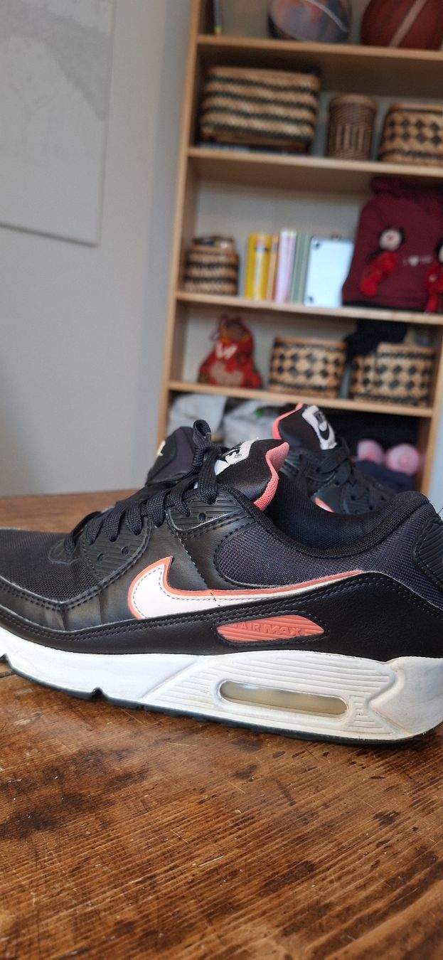 Nike Scarpe da donna: Nike Air Schuhe – Usato da Winterthur venduto da shishibelle 3