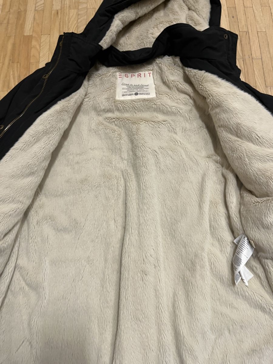 Esprit Giacche: Winterjacke Esprit Gr. 36/38 – Usato da St. Gallen venduto da elli18 1