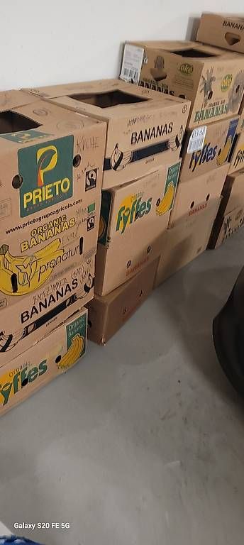 Kartons: Umzug Kisten, box – Gebraucht aus bellmund von aapeli