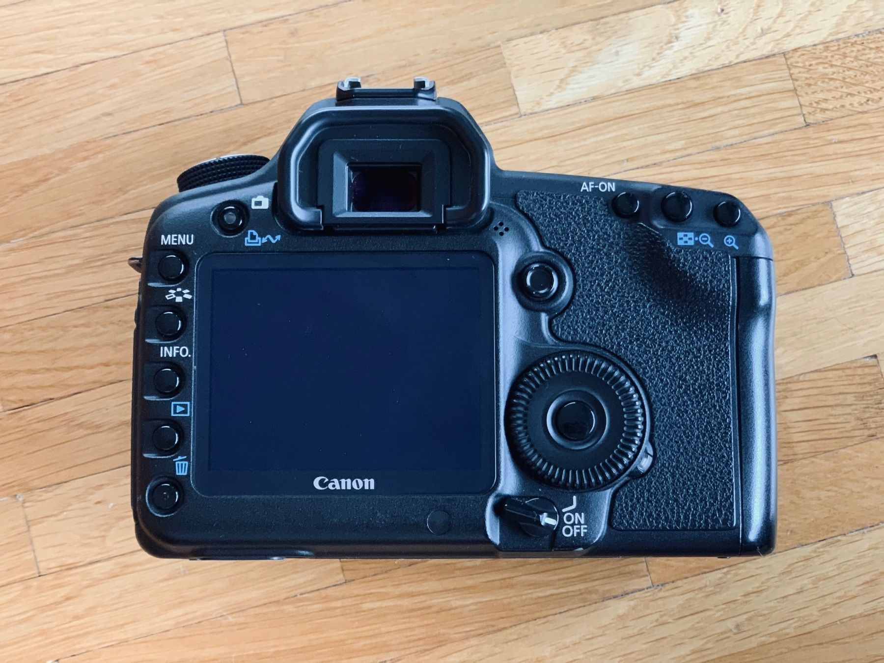 Canon Kamera: Canon EOS 5D MK II – Gebraucht aus Chavannes-près-Renens von Zerozeks 3
