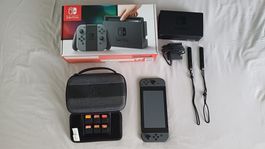 Nintendo Switch Grau + Zubehör Set & 6 Games - Top Zustand!