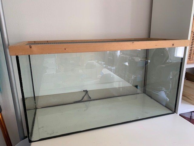 Terrarium: Terrarium/Nagarium mit Deckel – Gebraucht aus Rorbas von M.E.13