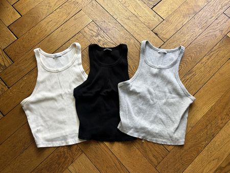 3er Pack cropped Tanktops Bershka