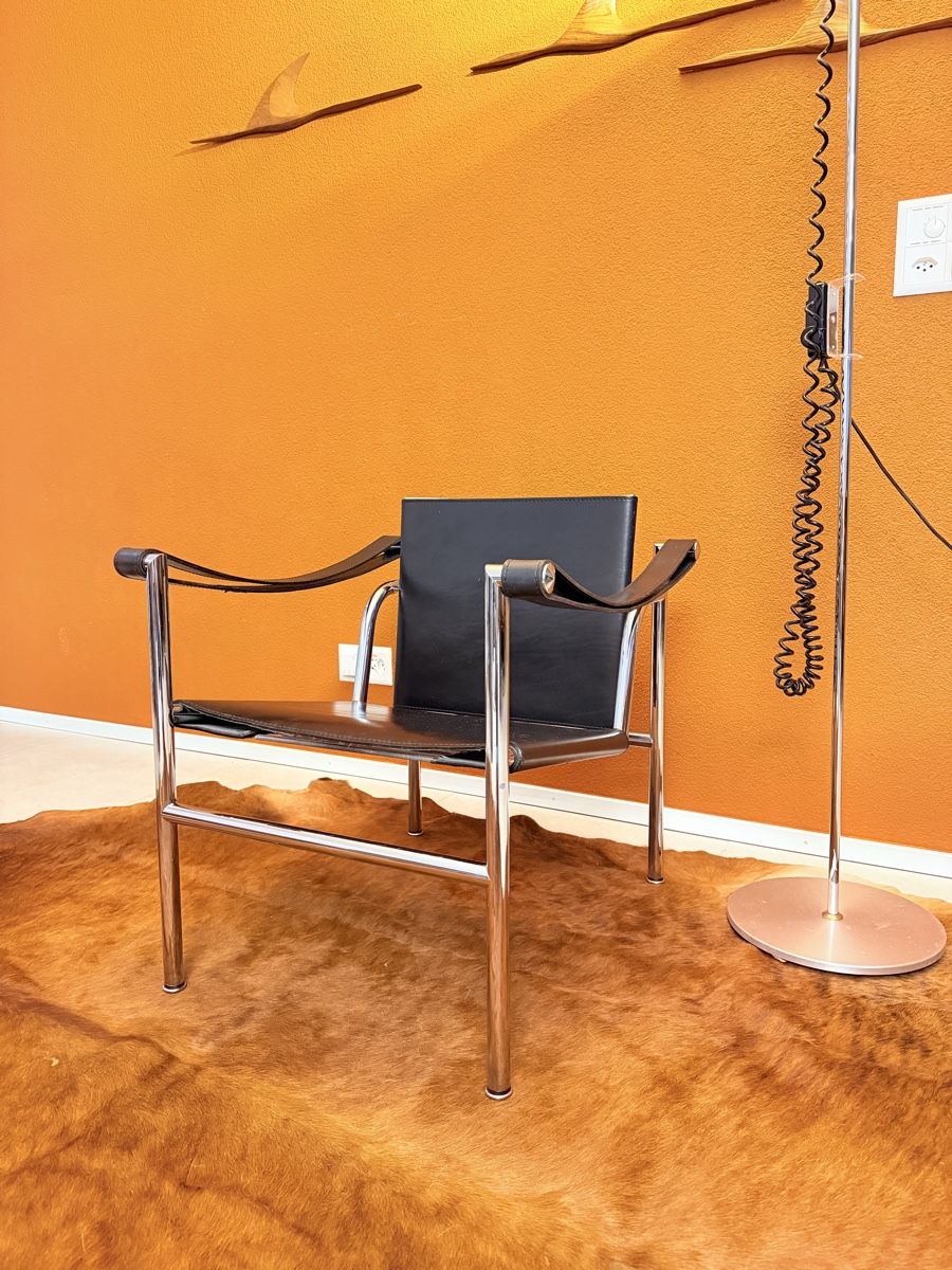 Cassina Poltrone: Original Cassina LC1 Sessel – Usato da Grenchen venduto da Nur_2540 1