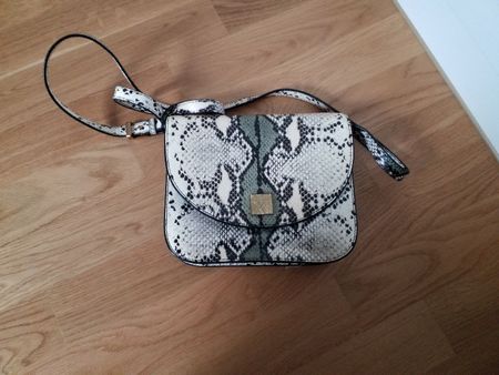 leather bag
