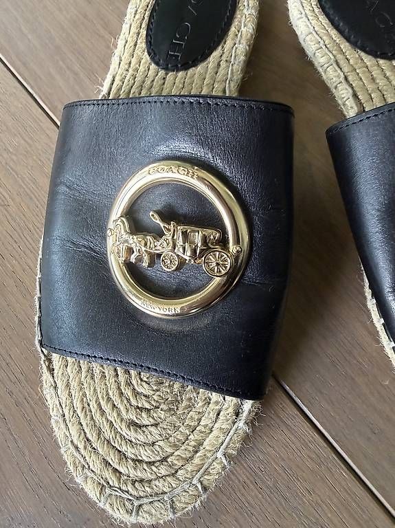 Coach Scarpe da donna: Sandalen von Coach, Gr. 37 – Usato da Dietikon venduto da lui_v6cj 2