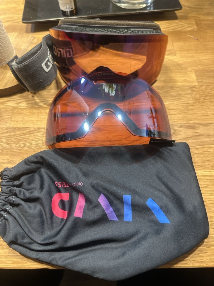 Giro Occhiali & Lenti: Giro Axis Ski/Snowboardbrille – Usato da Ostermundigen venduto da kha_2rlq 3