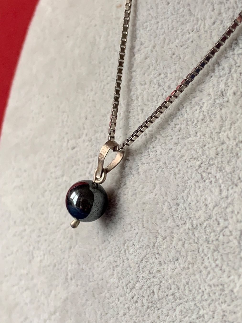 Pendentifs: Venezianerkette + Hämatit Kugel (38cm) – D'occasion à Dittingen par Bijoubelle 1