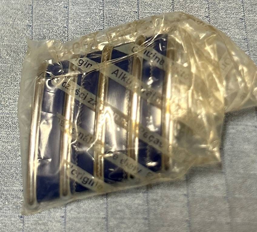 Tutti pezzi di ricambio auto: Fiat Punto GT Embleme – Usato da Ennenda venduto da Peppinied0 2