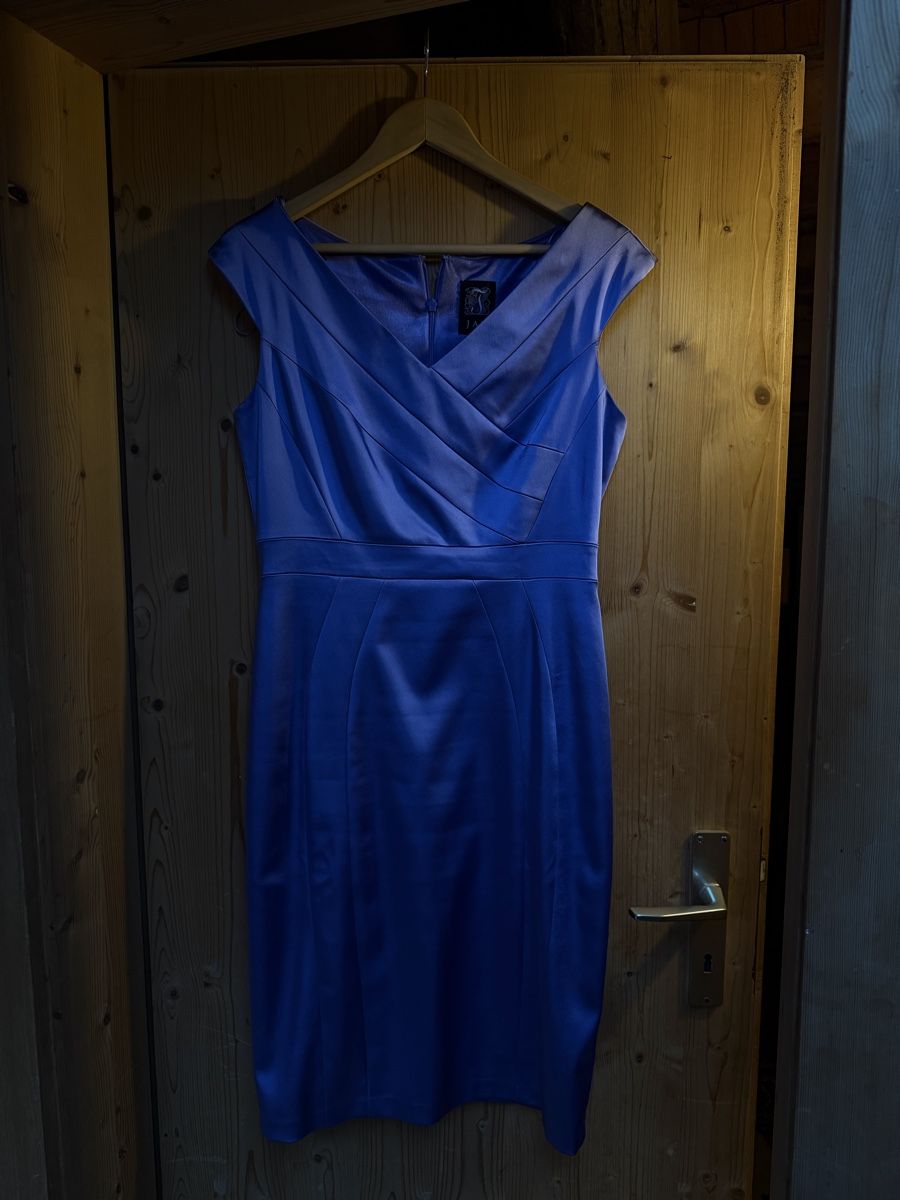 Robes: Kleid von Macys NY – D'occasion à Donat par troja007