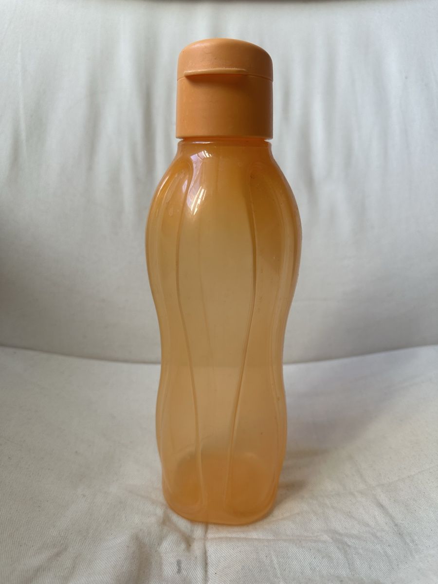 Trinkflaschen & Thermosflaschen: Orange Trinkflasche – Gebraucht aus Basel von ari_f26x