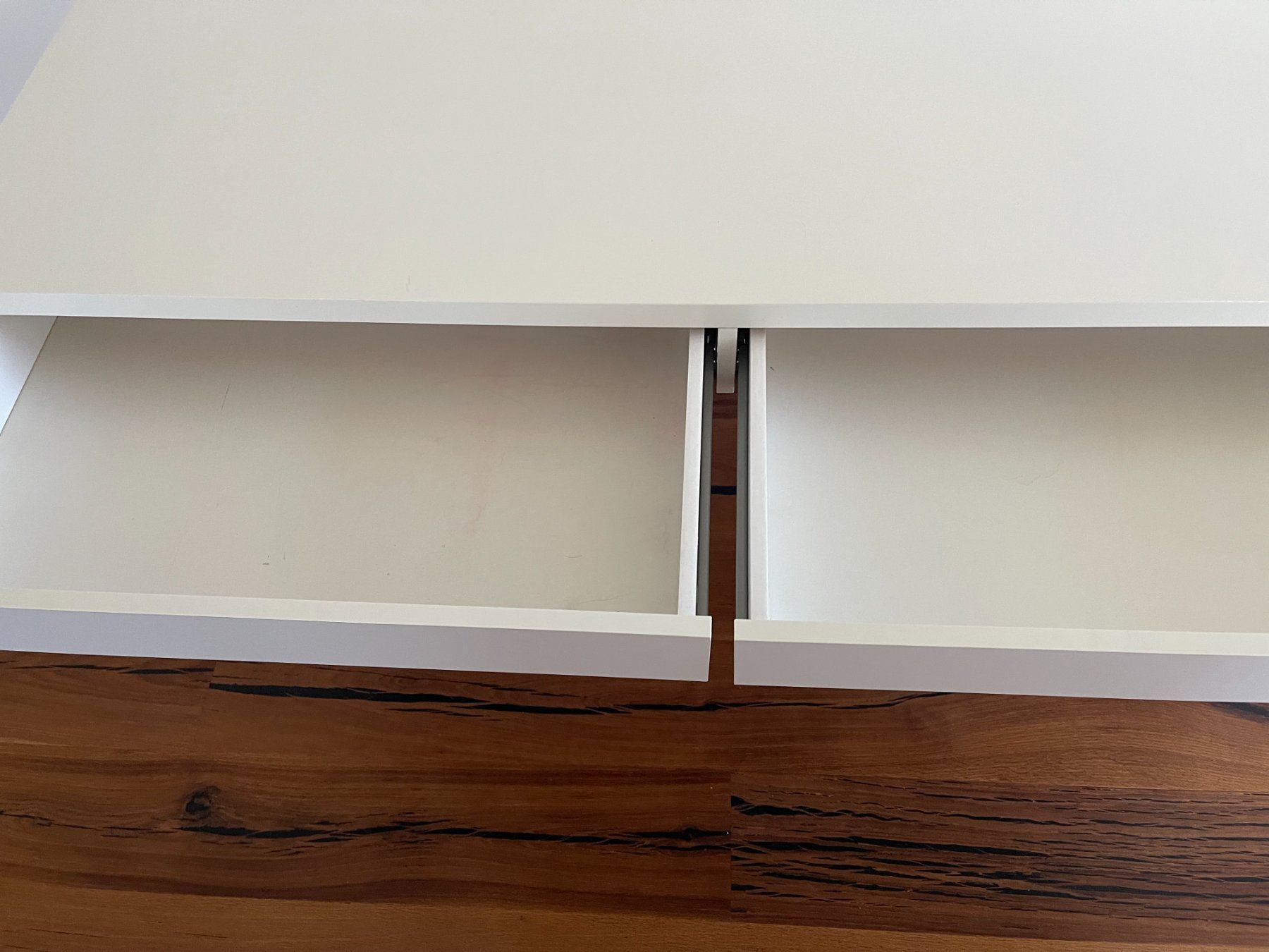 Ikea Scrivanie: Weisser Schreibtisch zu verkaufen – Usato da Buchs SG venduto da H_A_P 4