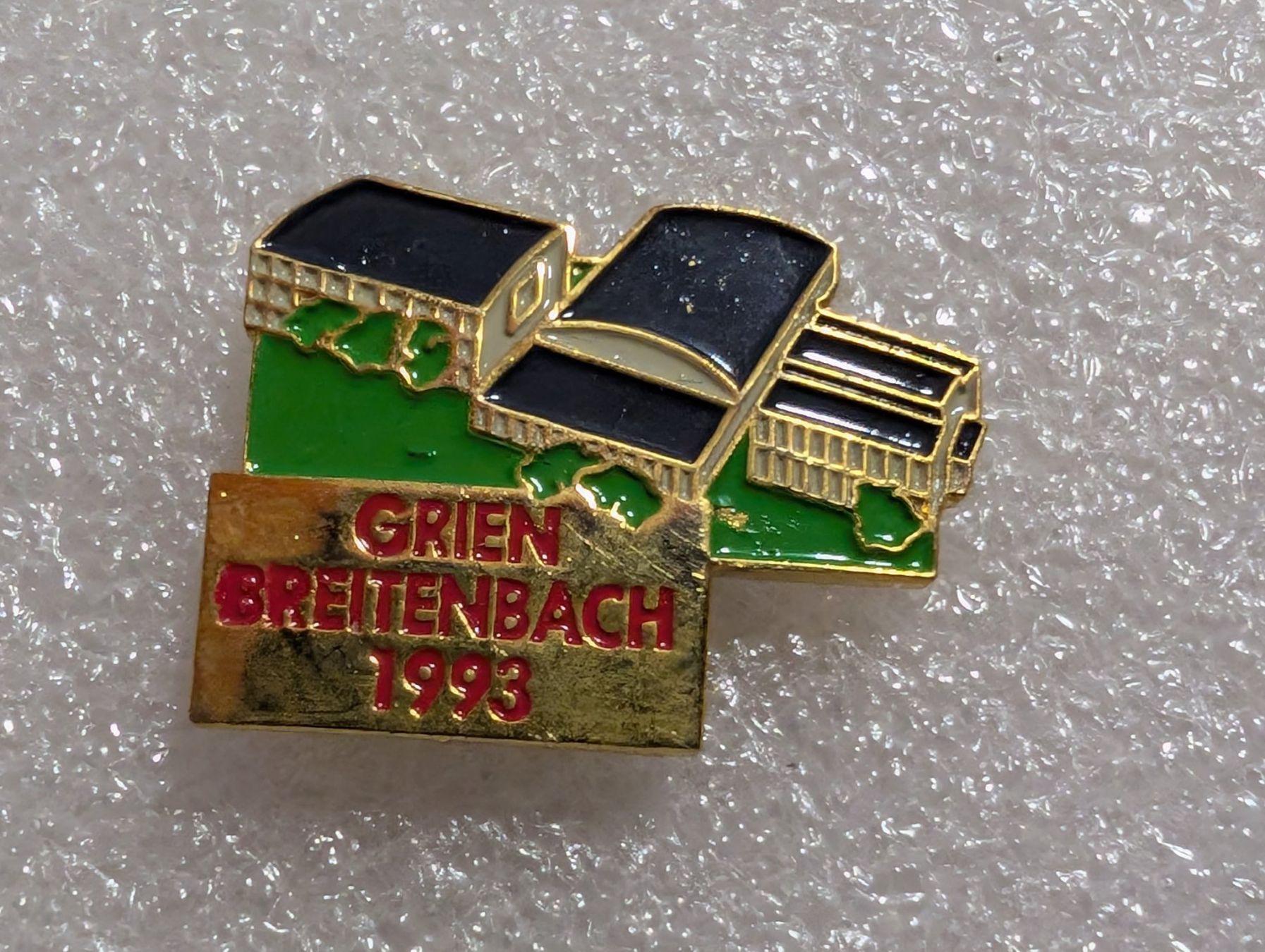 Placchette & Badge: Ansteckpin 204: Grien Breitenbach – Usato da Oppligen venduto da Pin-Fall-Shop