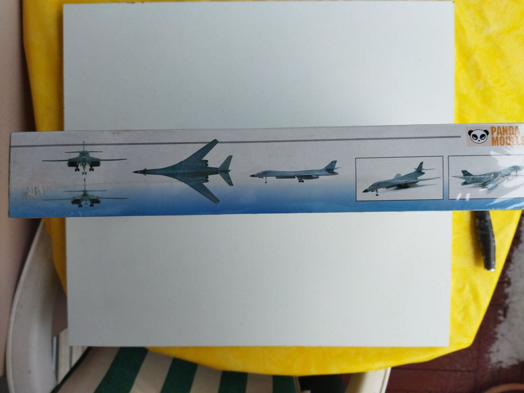 Kits de montage: B-1B Lancer "ACC" der USAF Bausatz von Panda Models 1/144 – Neuf avec emballage d'origine à La Chaux-de-Fonds par Bausaetze 1