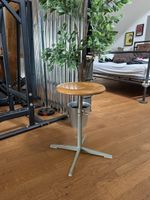 Werkstatthocker höhenverstellbar Holz Metall gebraucht