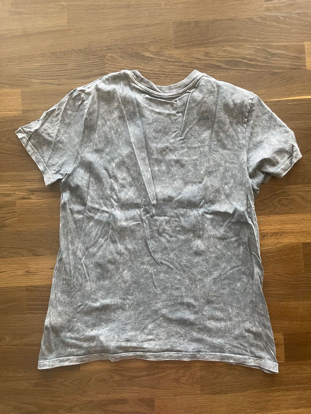 Vans T-shirt: T-Shirt Vans – Usato da Olten venduto da B3ren 1