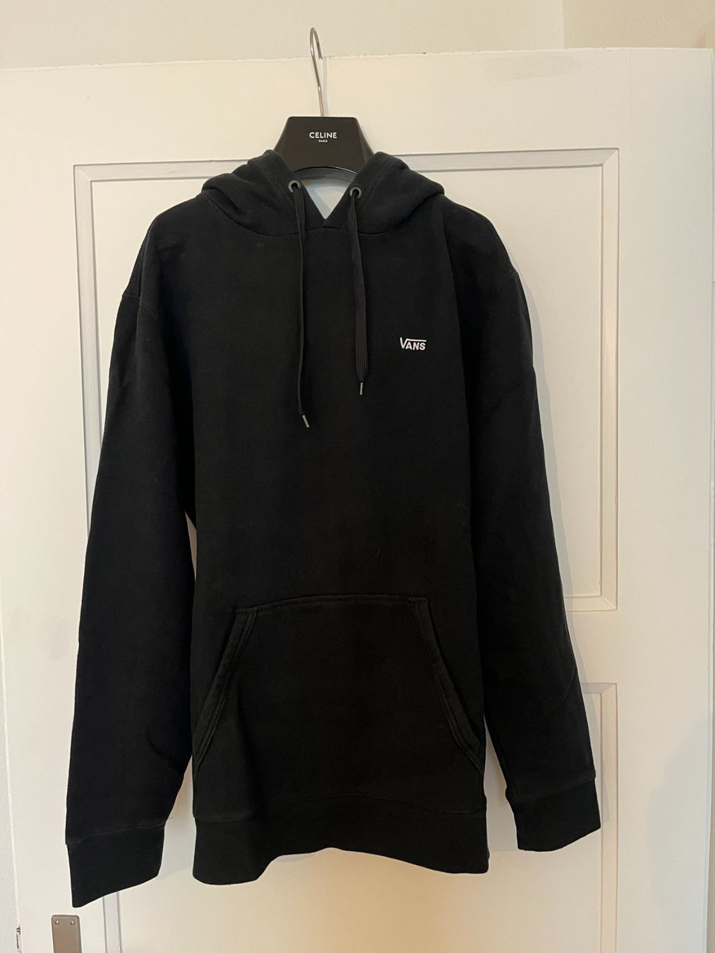 Maglioni & Felpe: KAPUZENPULLOVER VANS SCHWARZ – Usato da Zürich venduto da Ankawhi