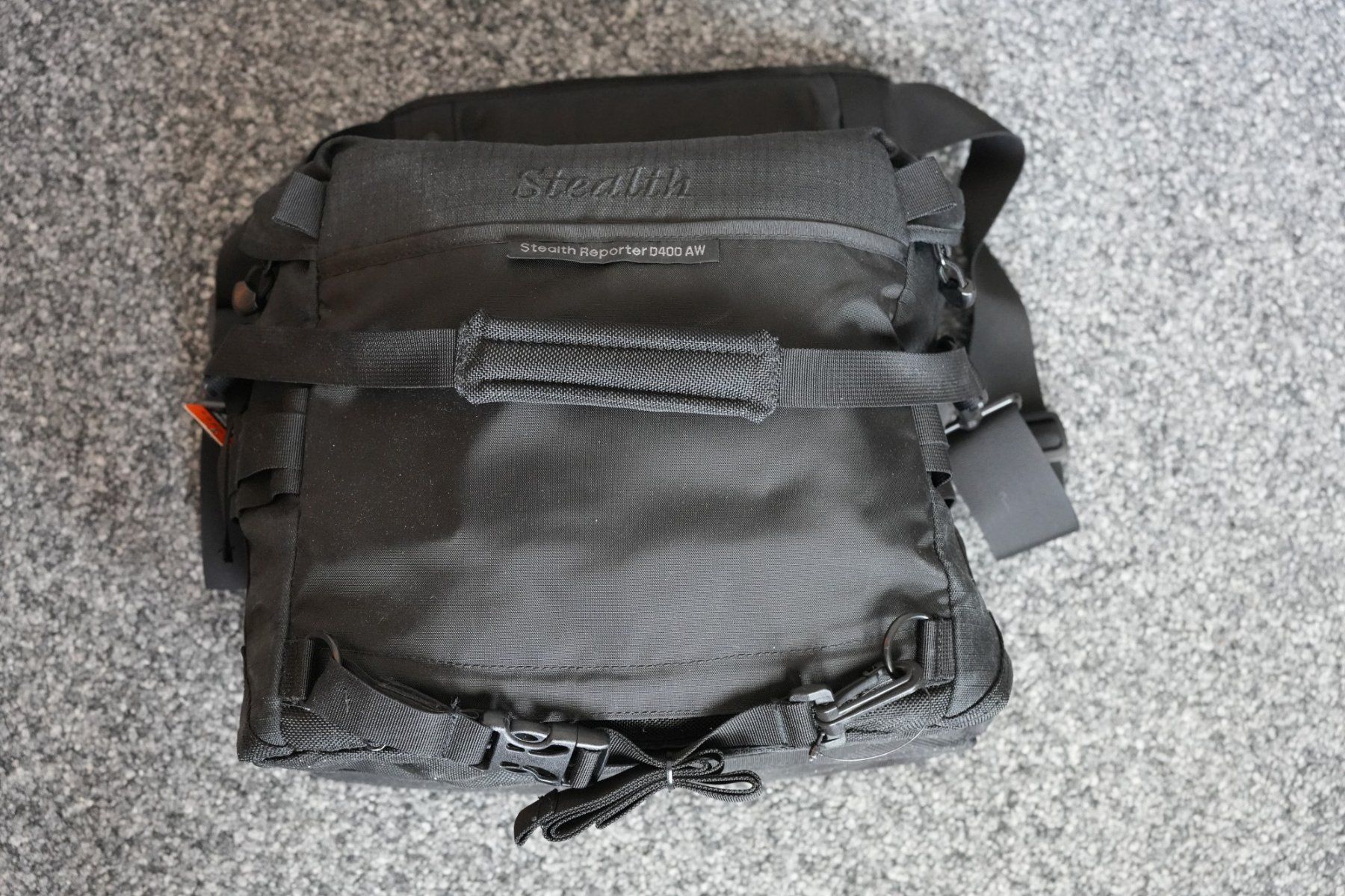 Lowepro Borse: Kameratasche Lowepro Stealth Reporter – Usato da Brunnen venduto da Techfreak1 2