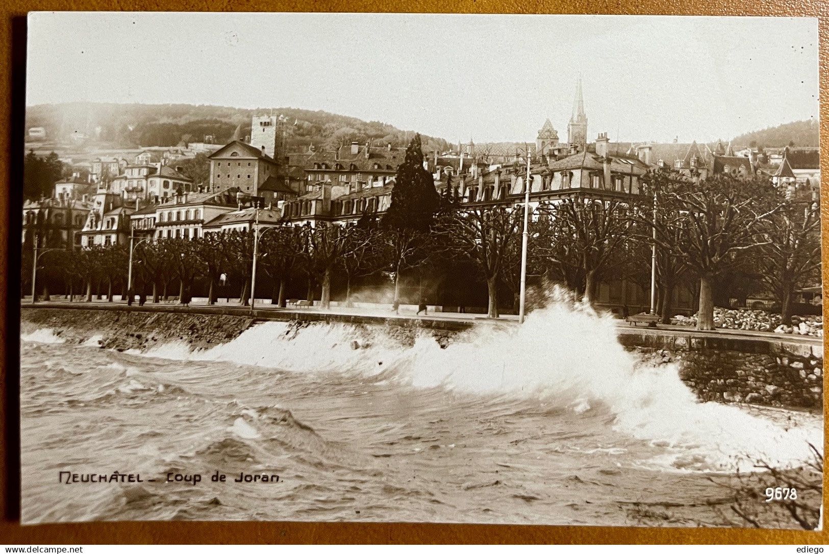 Cartoline postali: NEUCHÂTEL - Coup de Joran – Usato da Lutry venduto da Ediego