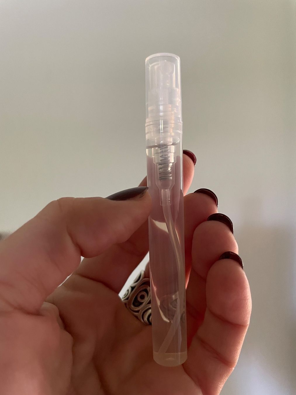Lattafa Parfum & Eau de Toilette: Lattafa Muna EDP 5ml. ABFÜLLUNG – Gebraucht aus Zürich von deruja 1
