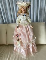 MUST HAVE - edle und stylische Barock Puppe, 76x25cm